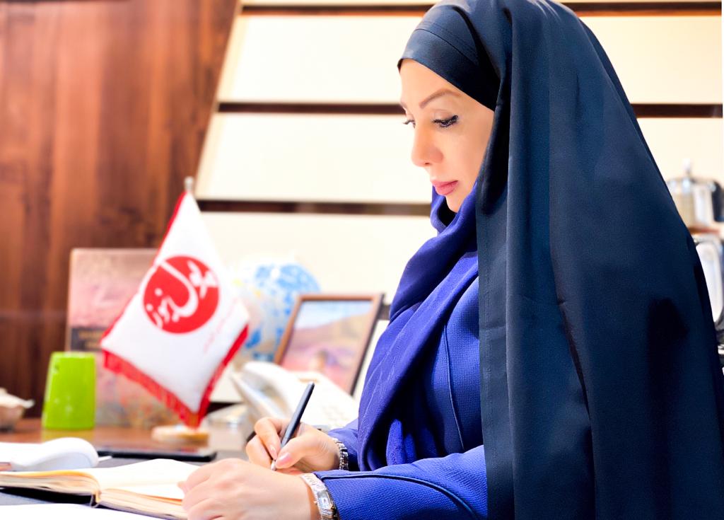 فضای مجازی بازیچه تصمیمات غیر منطقی فضای مجازی بازیچه تصمیمات غیر منطقی