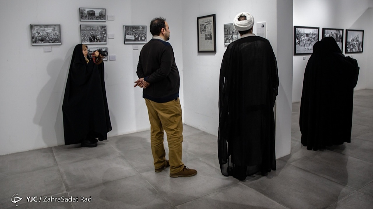 گالری گردی در خرداد ماه؛ از «آن پنج نفر» تا «حکایت رهایی» گالری گردی در خرداد ماه؛ از «آن پنج نفر» تا «حکایت رهایی»