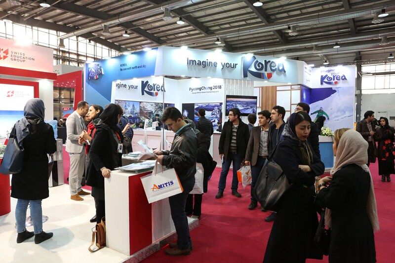 برگزاری اولین نمایشگاه تخصصی صنعت مالی(بانک،بیمه و بورس) در استان قزوین برگزاری اولین نمایشگاه تخصصی صنعت مالی(بانک،بیمه و بورس) در استان قزوین