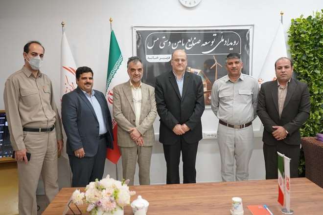 به دنبال ارتقای ارزش افزوده زنجیره محصولات مسی هستیم به دنبال ارتقای ارزش افزوده زنجیره محصولات مسی هستیم