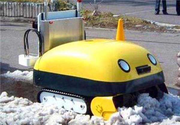 ربات برف روب (عکس)