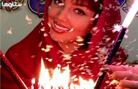 جشن تولد بازیگر جوان زن(عکس)
