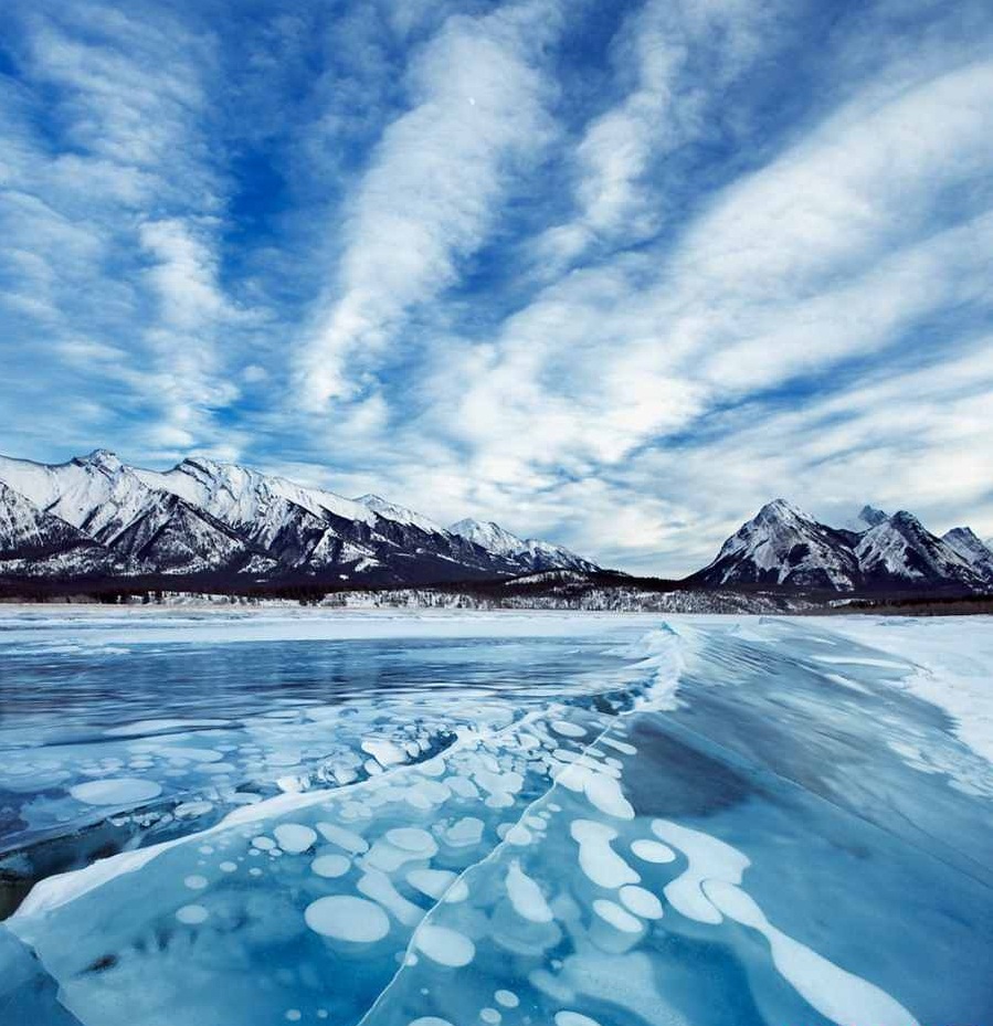 معرفی 10 دریاچه یخی زیبا در دنیا (+عکس)