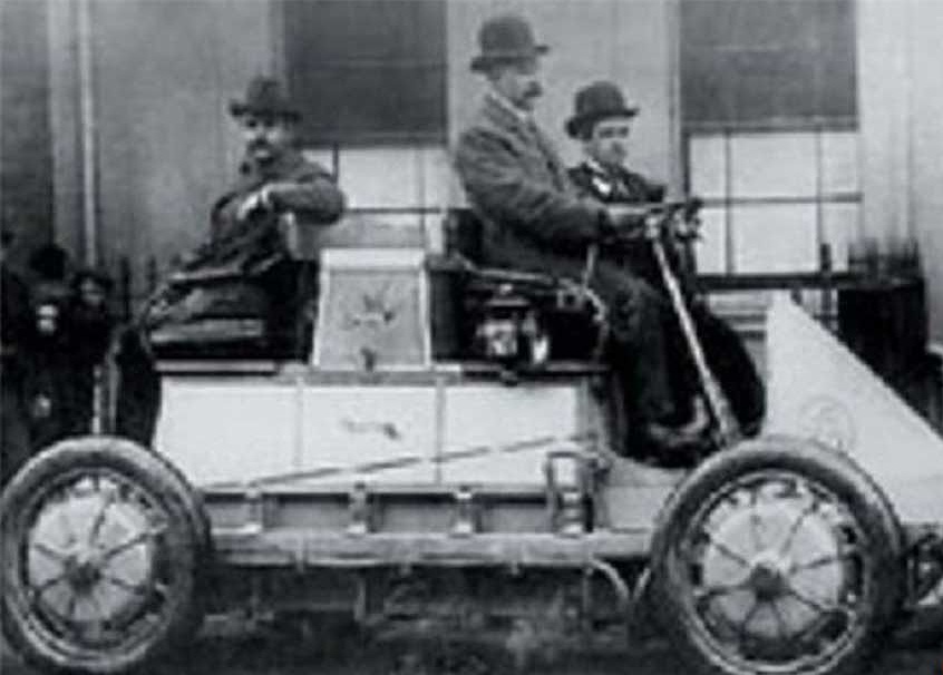 نخستین خودروی دوگانه سوز پورشه (+عکس)