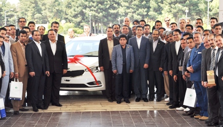 حضور بانک قرض الحسنه مهر در همایش شرکت آسان خودرو