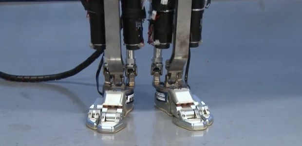 رباتي كه به انسان شباهت دارد
