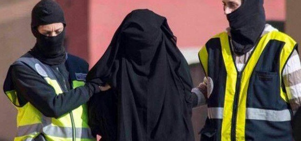 پلیس اسپانیا یک دختر 18 ساله داعشی را دستگیر کرد (+عکس)