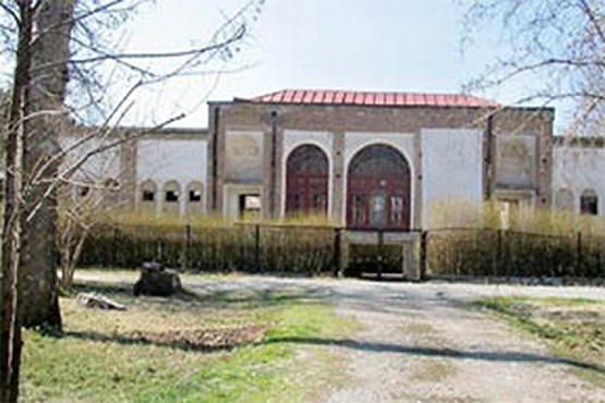 کاخ سلیمانیه، تنها بنای پیلوت دار دوره قاجار