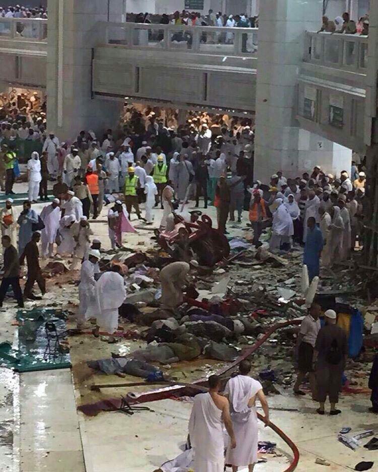 62 کشته و 30 زخمی در سقوط جرثقیل در مکه (+عکس)