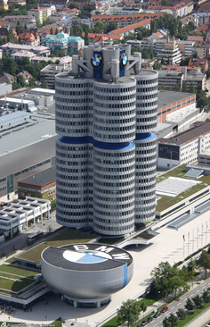 پارکینگ شگفت انگیز شرکت BMW (عکس)