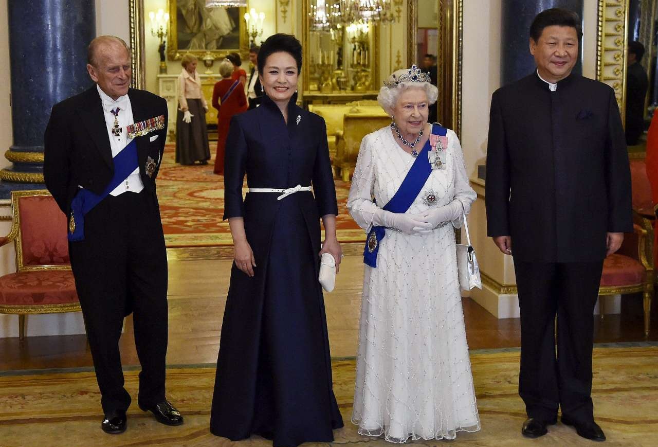 دیدار رییس‌جمهور چین با ملکه انگلیس (عکس)