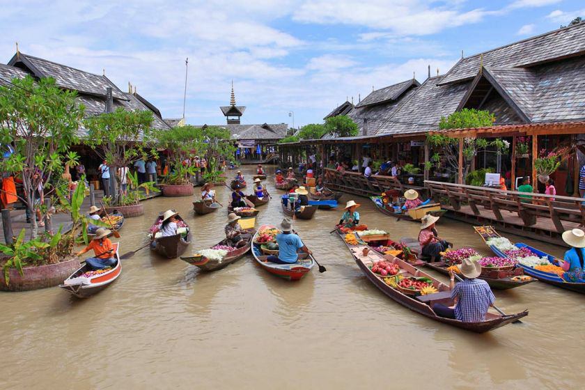 لذت خرید در بازارهای شناور تایلند (+عکس)