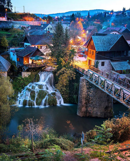 تصویری زیبا از مرکزی تاریخی در یکی از شهرهای کرواسی