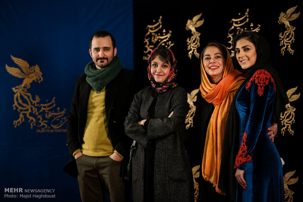 حاشیه های روز نهم سی و پنجمین جشنواره فیلم فجر (عکس)