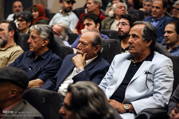 خوشحالم عمرم کفاف داد تا افتخارات جهانی سینمای ایران را ببینم