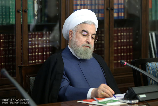 روحانی رئیس هیات عامل صندوق توسعه ملی را منصوب کرد