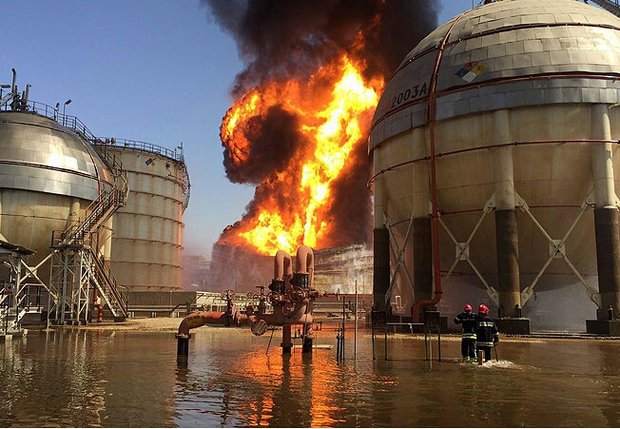 احتمال فاجعه بزرگ نفتی در عسلویه/ردپای شرکت گاز در حوادث پتروشیمی