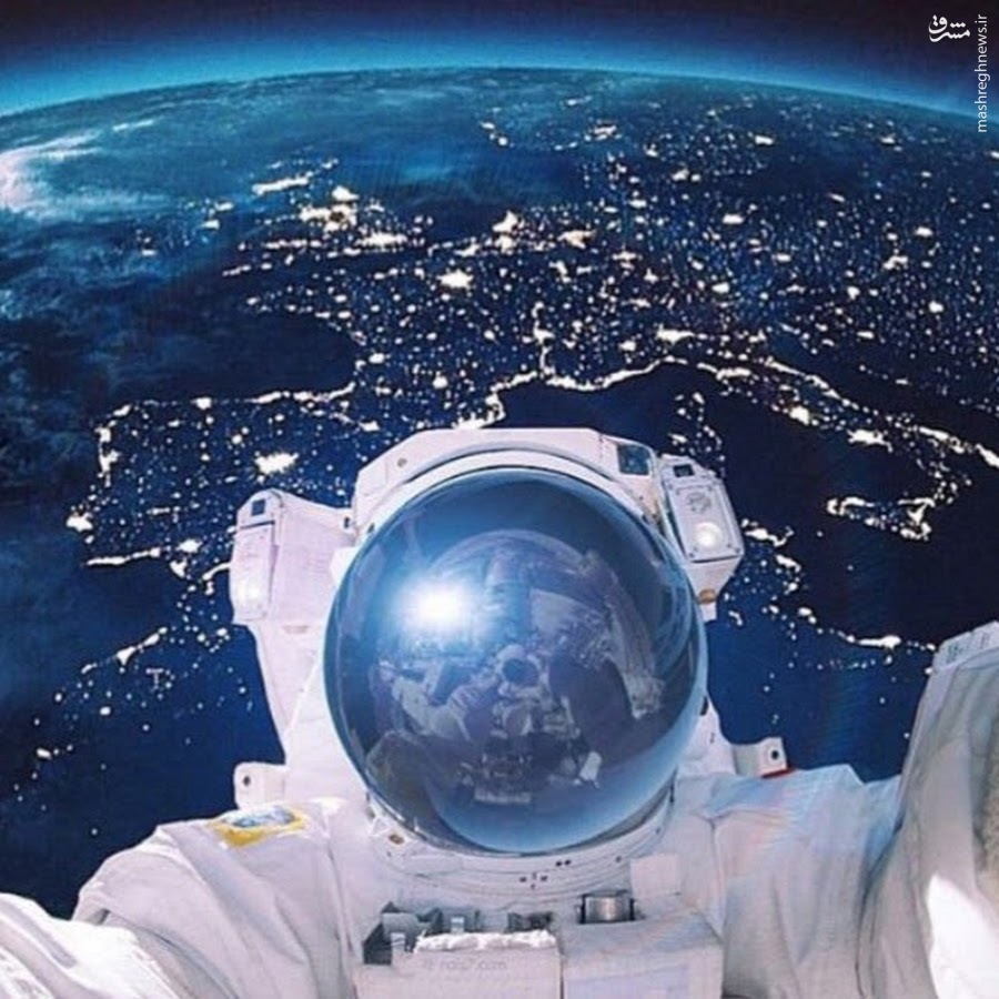 سلفی گرفتن فضانورد در فضا(عکس)