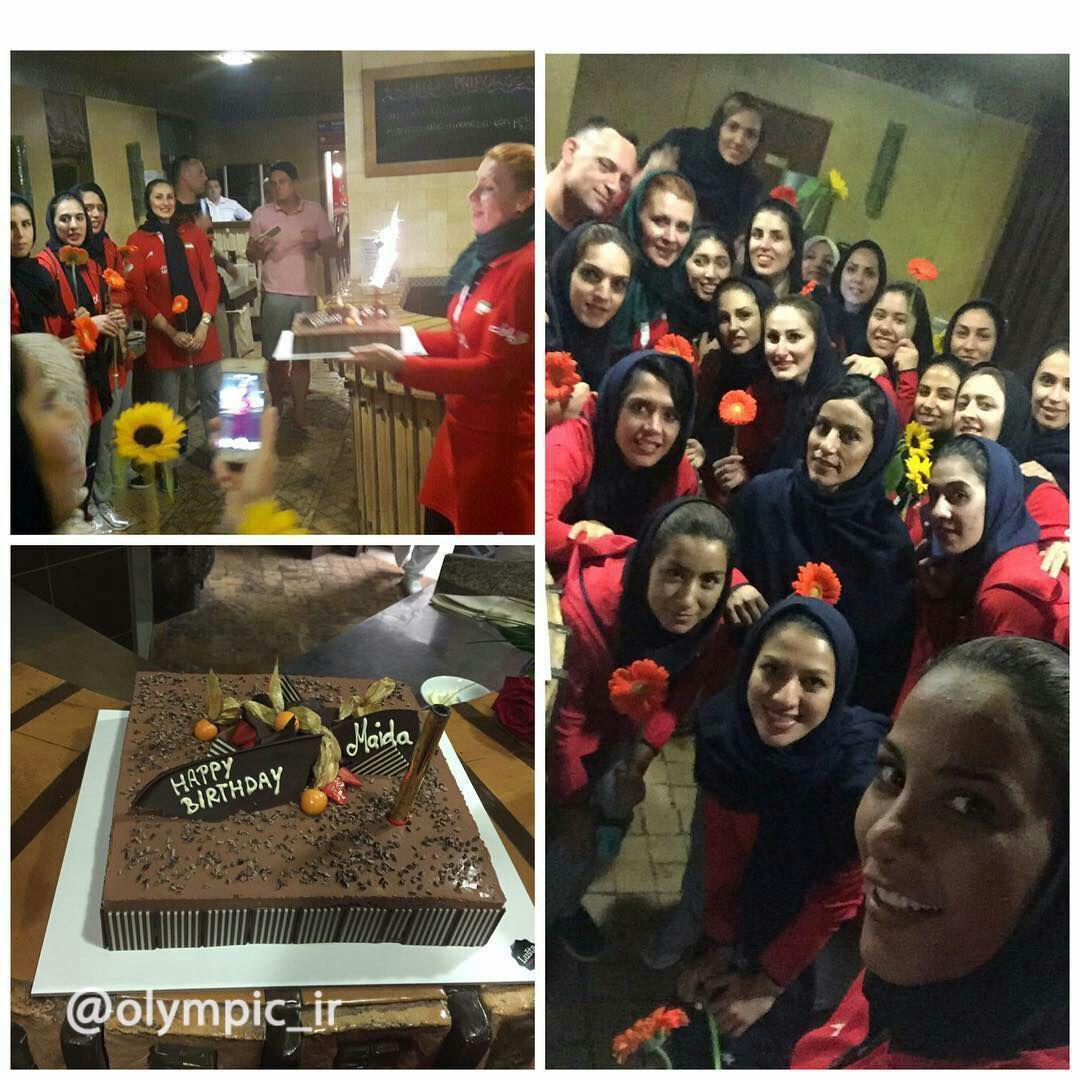 جشن تولد مربی والیبال ایران(عکس)