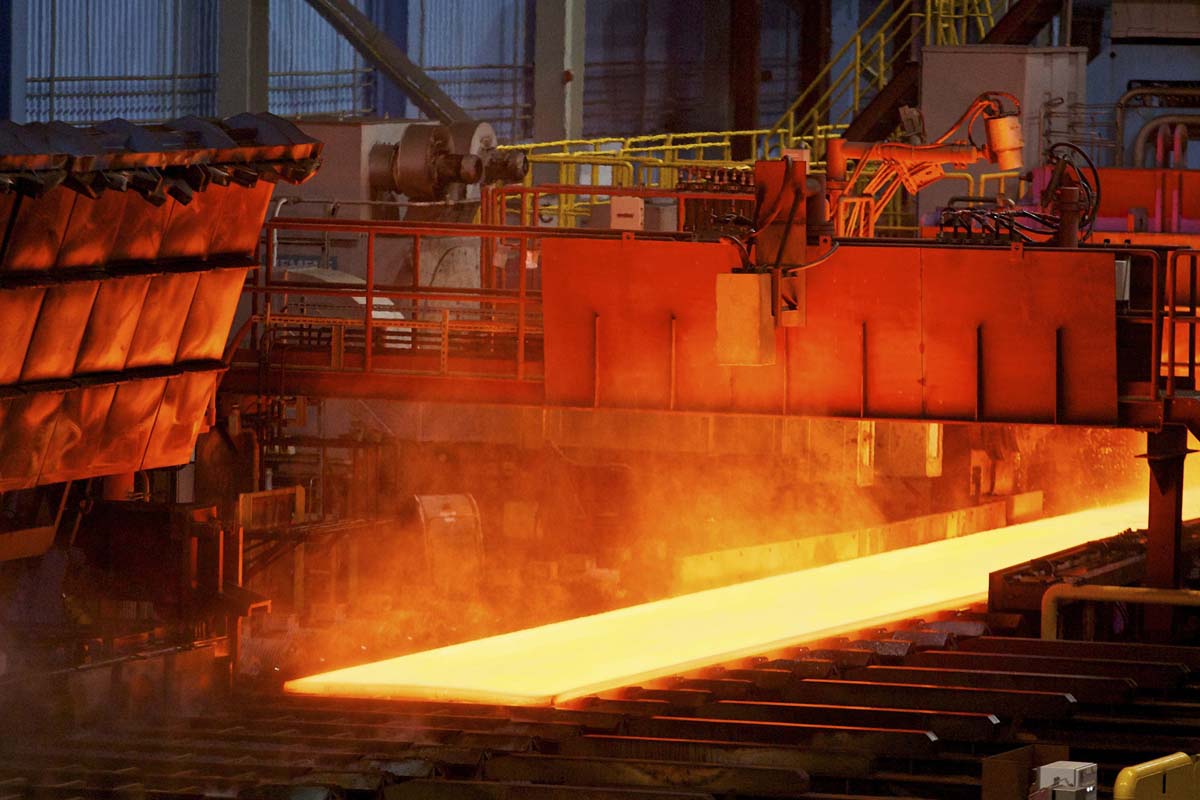 تولید فولاد خام در ایران و جهان افزایش یافت
