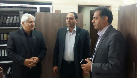 بازدید مدیرعامل بانک قرض الحسنه مهر  از شعب اصفهان