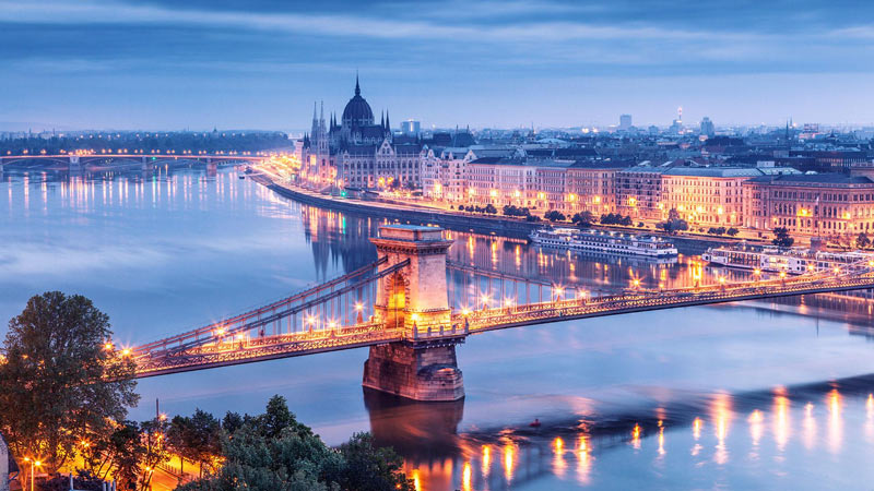 بهترین زمان سفر به بوداپست؛ مروارید دانوب در مجارستان (+عکس)