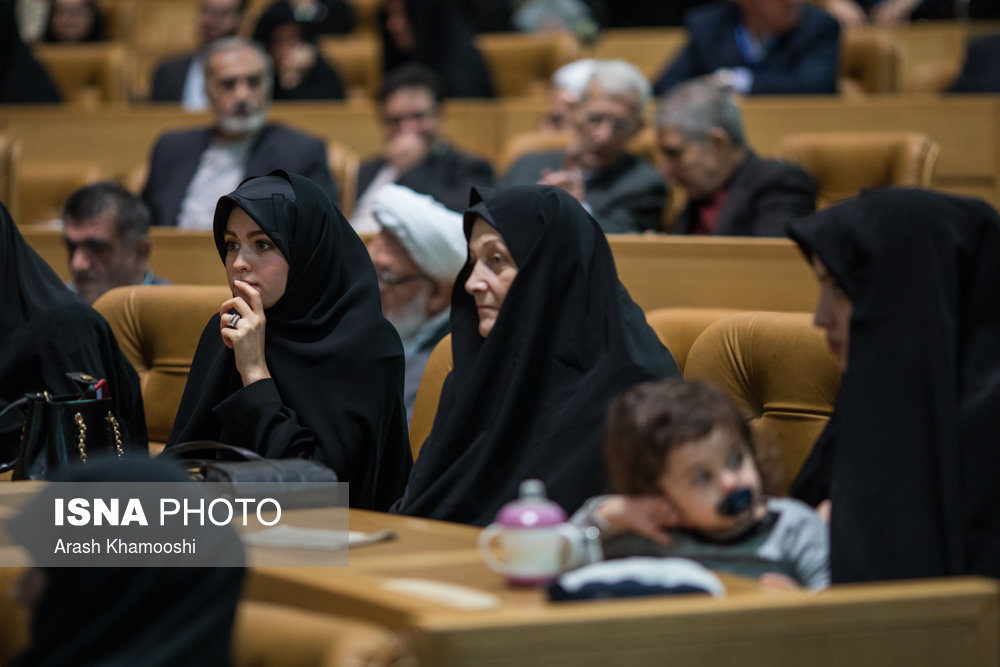 نوه دختری امام خمینی (ره) در مراسم بزرگداشت هاشمی رفسنجانی (عکس)