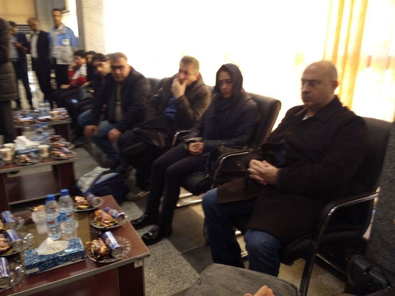 ورود خانواده های جان باختگان ترکیه ای به فرودگاه شهرکرد (عکس)