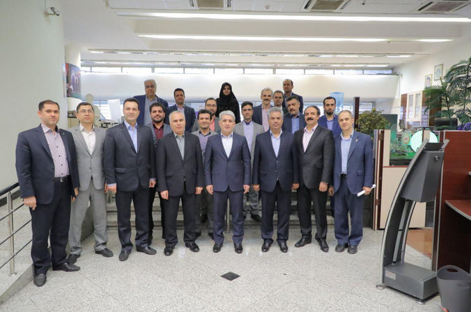 بازدید مدیرعامل بانک ملی از دو شعبه در تهران