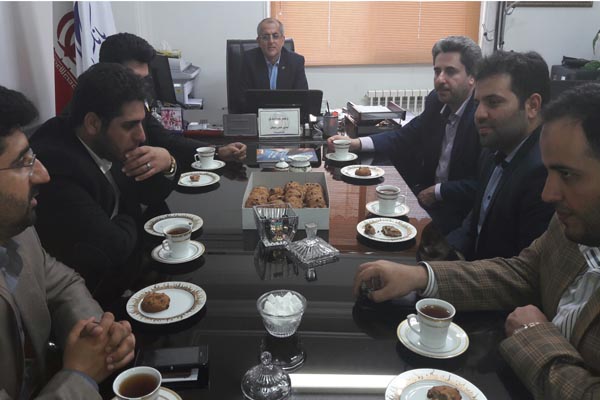 نشست مشترک مسئولین استانی بانک ایران زمین با نمایندگان شرکت فن آوا
