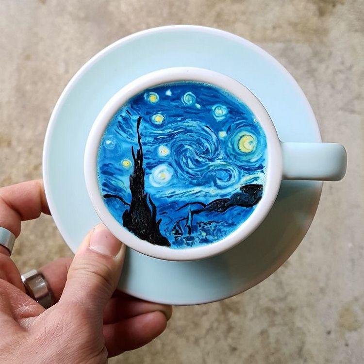نقاشی های هنرمندانه بر روی قهوه (عکس)