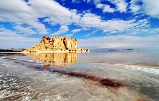 دریاچه ارومیه تا سال1402 به تراز اکولوژیک می‌رسد