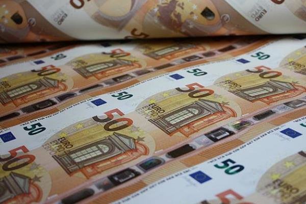 خبر خوش برای تجار/نخستین دفتر یک بانک ایرانی در ایتالیا گشایش یافت