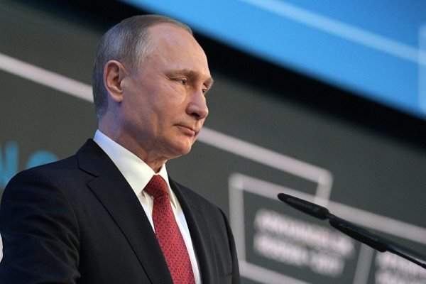 پوتین تحریم های اقتصادی علیه غرب را 18 ماه دیگر تمدید کرد
