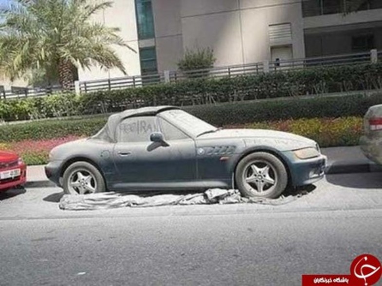 خودرو‌های میلیاردی که در دبی خاک می‌خورند (+ عکس)