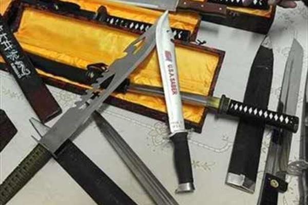 دستور جدید دولت درباره واردات شمشیر و قمه