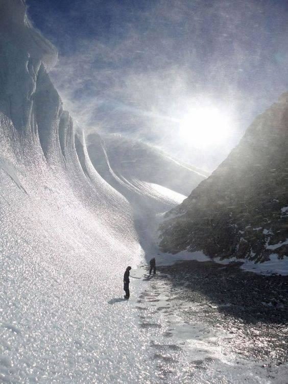 موج یخ زده در قطب جنوب (عکس)
