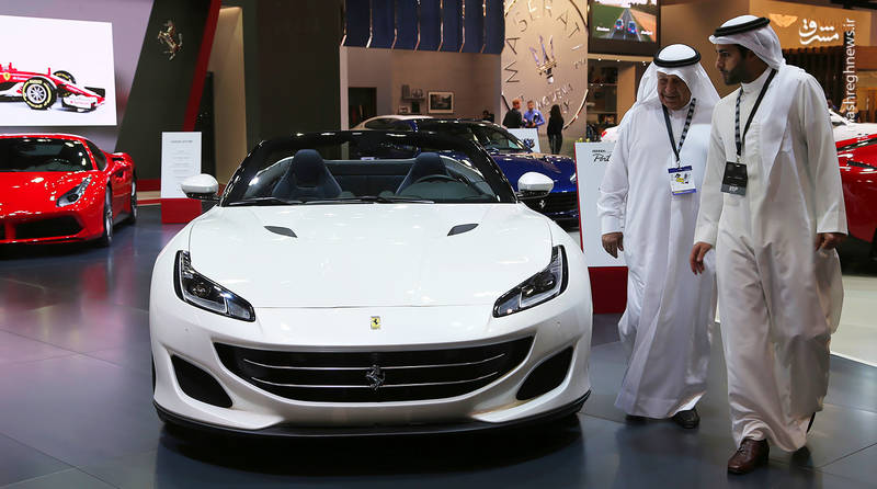 نمایشگاه بین المللی دوسالانه خودروی دوبی در مرکز تجارت جهانی این شهر در حال برگزاری است.