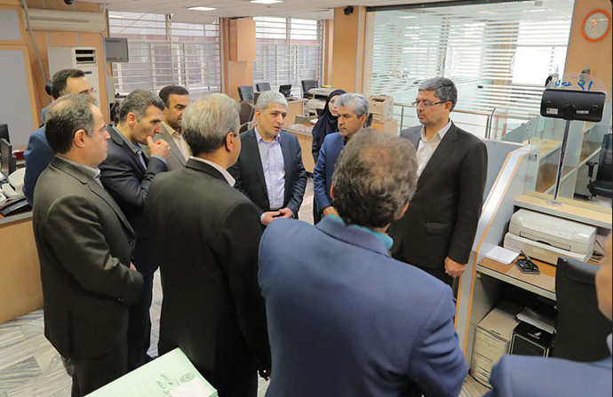 مشتری، محور خدمات بانک ملی ایران