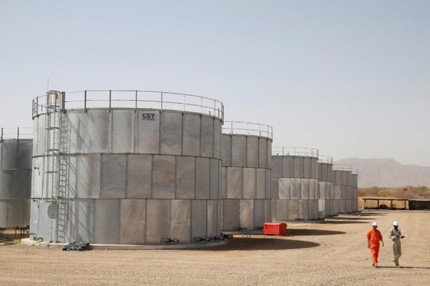 عربستان قیمت نفت خام سنگین را کاهش می‌دهد