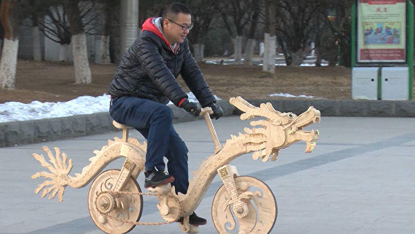ساخت دوچرخه با 22 هزار چوب بستنی (+عکس)