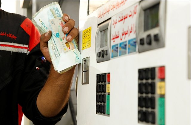 قیمت بنزین در سال آینده چقدر است؟