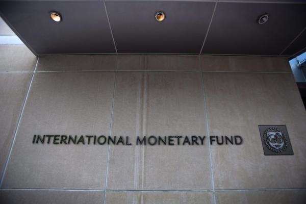 هشدار صندوق ‌بین‌المللی پول نسبت به صف بندی تعرفه‌ای چین و آمریکا