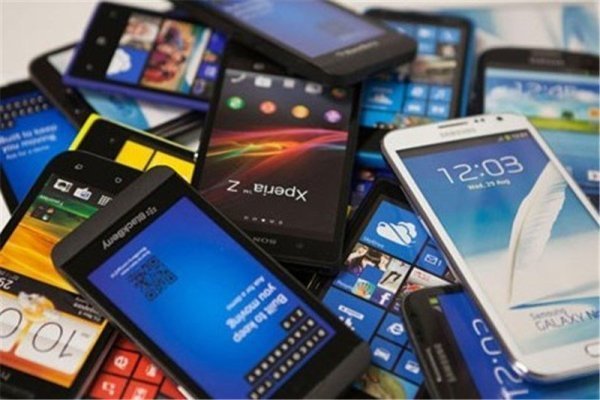 واردات گوشی تلفن همراه 160 درصد افزایش یافت