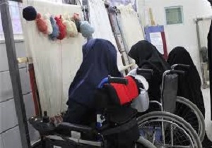 معلولان چشم انتظار حمایت از کالای ایرانی