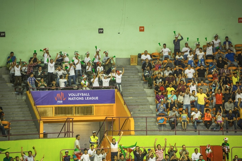 نفس گرم کودکان در همراهی با ملی پوشان والیبال