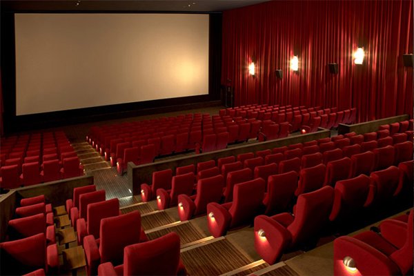 به ازای هر 61 هزار نفر یک سینما در کشور وجود دارد
