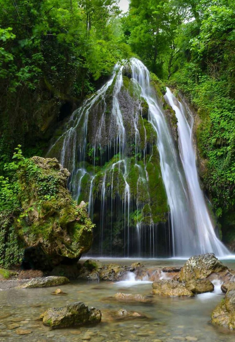 آبشار کبودوال (+عکس)