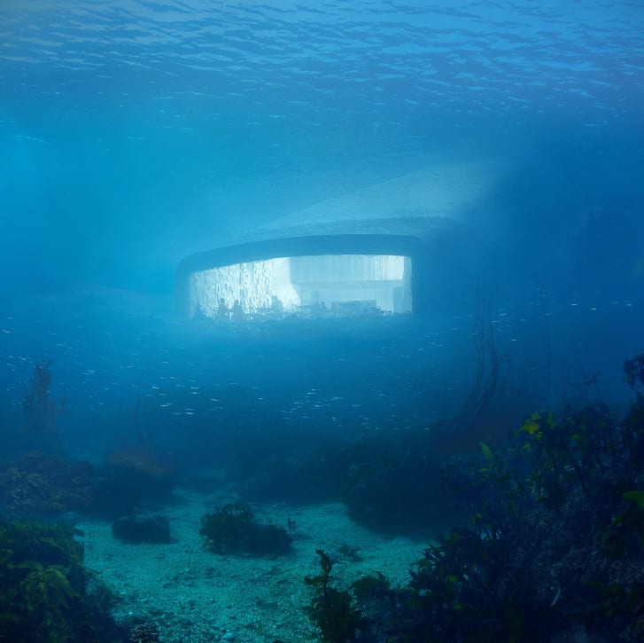 بزرگ‌ترین رستوران زیر آبی جهان (+عکس)
