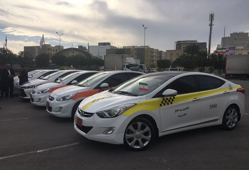 توزیع 1000 ماسک بین رانندگان تاکسی در جزیره قشم